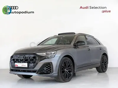 Usado Audi Q8 286 CV (210 kW) 2024 Gris / plata SUV