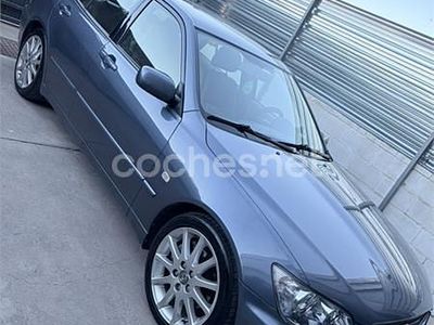 Usado Lexus IS200 Luxury Line 155 CV (114 kW) 2004 Azul Berlina