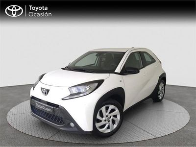 Usado Toyota Aygo X Play 72 CV (52 kW) 2024 Blanco SUV