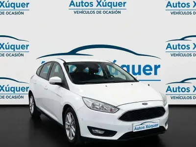 Begagnad Ford Focus Titanium 120 HK (88 kW) 2018 Halvkombi