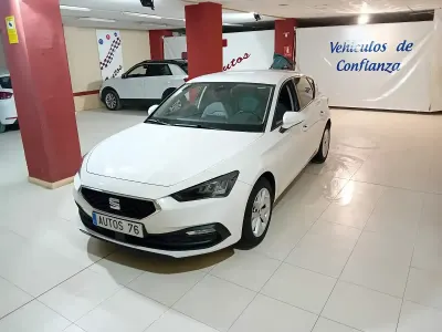 Usado Seat Leon Style 115 CV (84 kW) 2021 Blanco