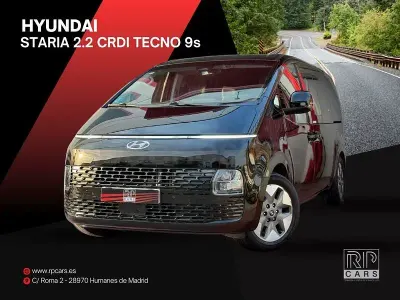 Usado Hyundai Staria 177 CV (130 kW) 2023 Negro Monovolumen