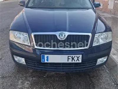 Usado Skoda Octavia 105 CV (77 kW) 2007 Azul Berlina