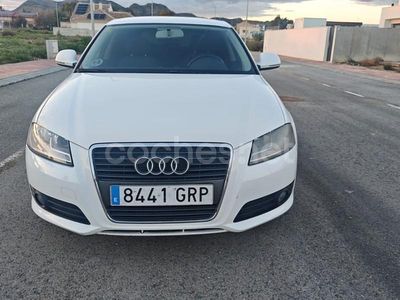 Azul Usado 2009 Audi A3 Ambiente Berlina | 6800 € (Precio justo)