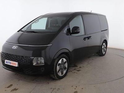 Negro Usado 2023 Hyundai Staria Monovolumen | 36.799 € (Super precio)