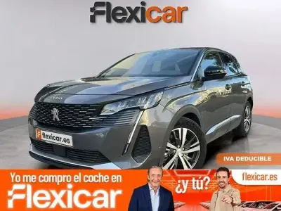 Usado Peugeot 3008 Allure 225 CV (165 kW) 2022 Gris / plata SUV