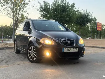 Usado Seat Altea XL Ecomotive 105 CV (77 kW) 2010 Negro Monovolumen