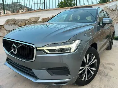 Usado Volvo XC60 Momentum 190 CV (139 kW) 2020 Gris / plata SUV