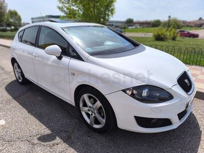 Usado Seat Leon Sport 125 CV (91 kW) 2011 Blanco Utilitario
