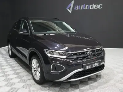 Usado VW T-Roc Life 110 CV (80 kW) 2022 Negro SUV