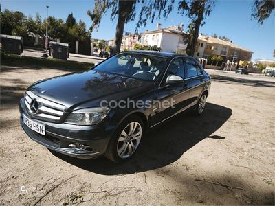 Usado Mercedes C200 Avantgarde 163 CV (119 kW) 2008 Gris / plata Berlina