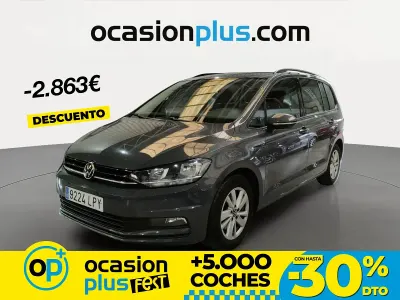 Usado VW Touran Business 150 CV (110 kW) 2021 Gris Monovolumen