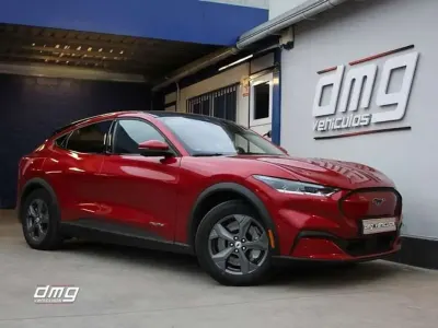 Käytetty Ford Mustang 269 HP (197 kW) 2022 Punainen Coupe - kaksiovinen