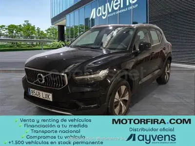 Usado Volvo XC40 Inscription 262 CV (192 kW) 2022 Amarillo SUV
