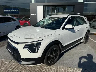Usado Kia Niro 141 CV (103 kW) 2022 Blanco SUV