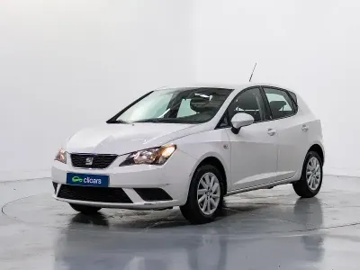 Usado Seat Ibiza CONNECT 75 CV (55 kW) 2017 Blanco Berlina