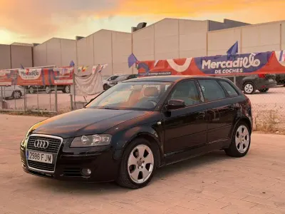 Usado Audi A3 Sportback Ambiente 105 CV (77 kW) 2006 Negro Utilitario