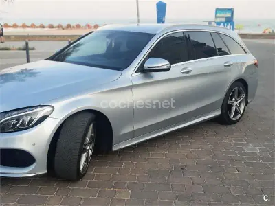 Usado Mercedes C300 245 CV (180 kW) 2017 Azul Familiar