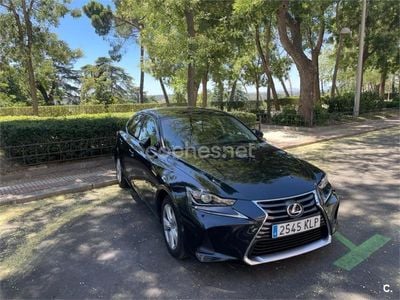 Lexus IS300h