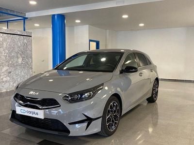 Gris / plata Usado 2024 Kia Ceed Style Utilitario | 19.990 € (Precio justo)