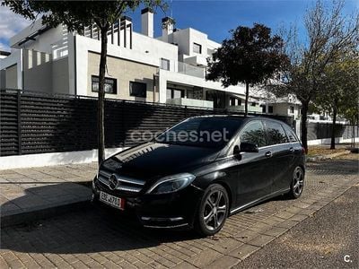 Negro Usado 2014 Mercedes B180 Monovolumen | 11.790 € (Precio justo)