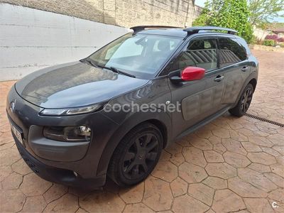 Usado Citroën C4 Cactus Shine Edition 100 HP (73 kW) 2015 Cinzento Citadino