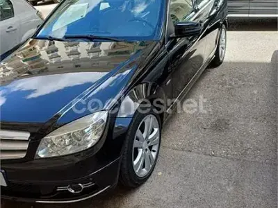 Usado Mercedes C220 Avantgarde 170 CV (125 kW) 2010 Negro Berlina