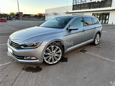 Usado VW Passat Sportline 190 CV (139 kW) 2017 Gris / plata Familiar