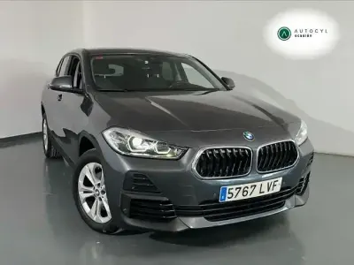 Käytetty BMW X2 150 HP (110 kW) 2021 Musta Katumaasturi