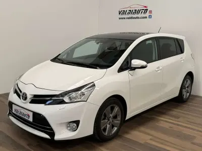 Usado Toyota Verso Advance 147 CV (108 kW) 2014 Blanco Monovolumen