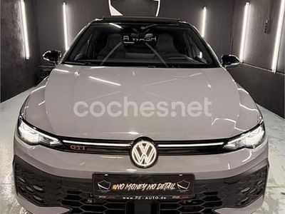 Usado VW Golf VIII GTI 265 CV (194 kW) 2025 Gris / plata Berlina