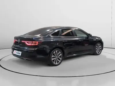 Usado Renault Talisman Intens 150 CV (110 kW) 2017 Negro Berlina