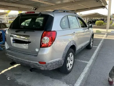 Usado Chevrolet Captiva LS 136 CV (100 kW) 2006 Gris / plata SUV