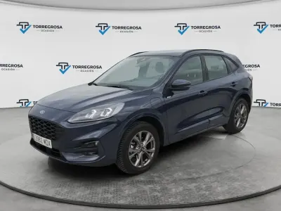 Usado Ford Kuga ST-Line 225 CV (165 kW) 2023 Azul SUV