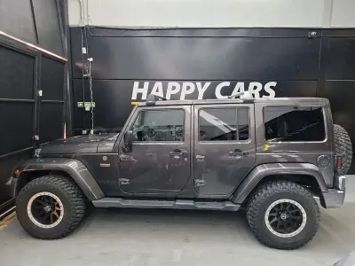 Usado Jeep Wrangler Sahara 200 CV (147 kW) 2016 Negro SUV