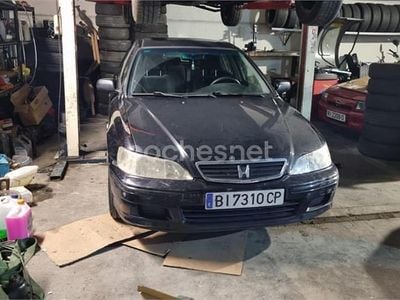 Negro Usado 1999 Honda Accord LS Berlina | 1890 €