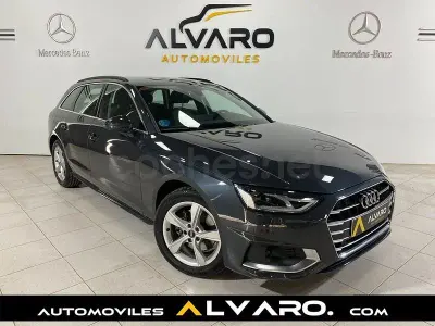 Usado Audi A4 Advanced Plus 136 CV (100 kW) 2022 Gris / plata Familiar