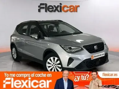 Usado Seat Arona Style 110 CV (80 kW) 2022 Gris SUV
