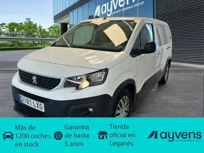 Usado Peugeot Rifter Active 102 CV (75 kW) 2022 Blanco Monovolumen