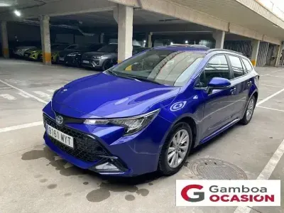 Używany Toyota Corolla Active 140 KM (102 kW) 2025 Niebieski