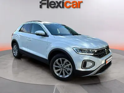 Usado VW T-Roc Life 116 CV (85 kW) 2025 Blanco SUV