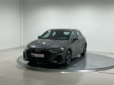 Usado Audi A3 S-Line 150 CV (110 kW) 2024 Gris / plata Berlina