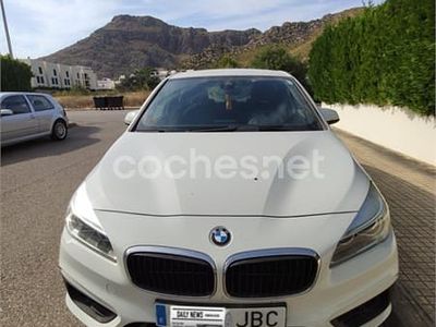 Usado BMW 218 150 CV (110 kW) 2014 Blanco Familiar