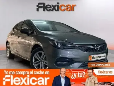 Usado Opel Astra 110 CV (80 kW) 2020 Gris Berlina