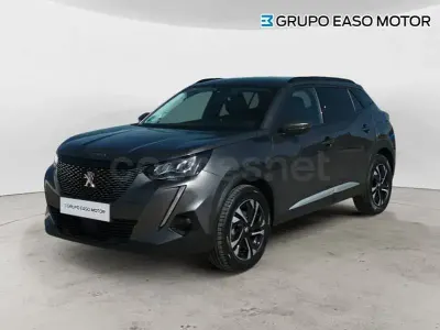 Usado Peugeot 2008 Allure 130 CV (95 kW) 2021 Gris / plata SUV