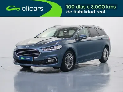 Usado Ford Mondeo Titanium 187 CV (137 kW) 2021 Azul Familiar