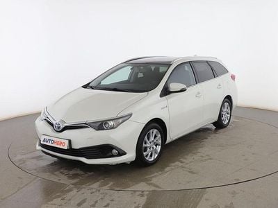 Blanco Usado 2017 Toyota Auris Touring Sports Active Familiar | 16.599 € (Precio justo)