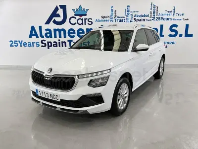 Usado Skoda Kamiq Selection 115 CV (84 kW) 2025 Blanco SUV