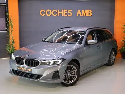 Usado BMW 320e 204 CV (150 kW) 2022 Gris / plata Familiar