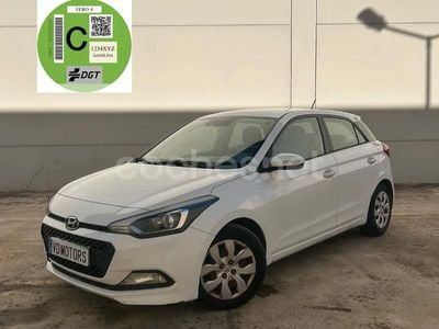 Blanco Usado 2015 Hyundai i20 Berlina | 7490 € (Precio justo)
